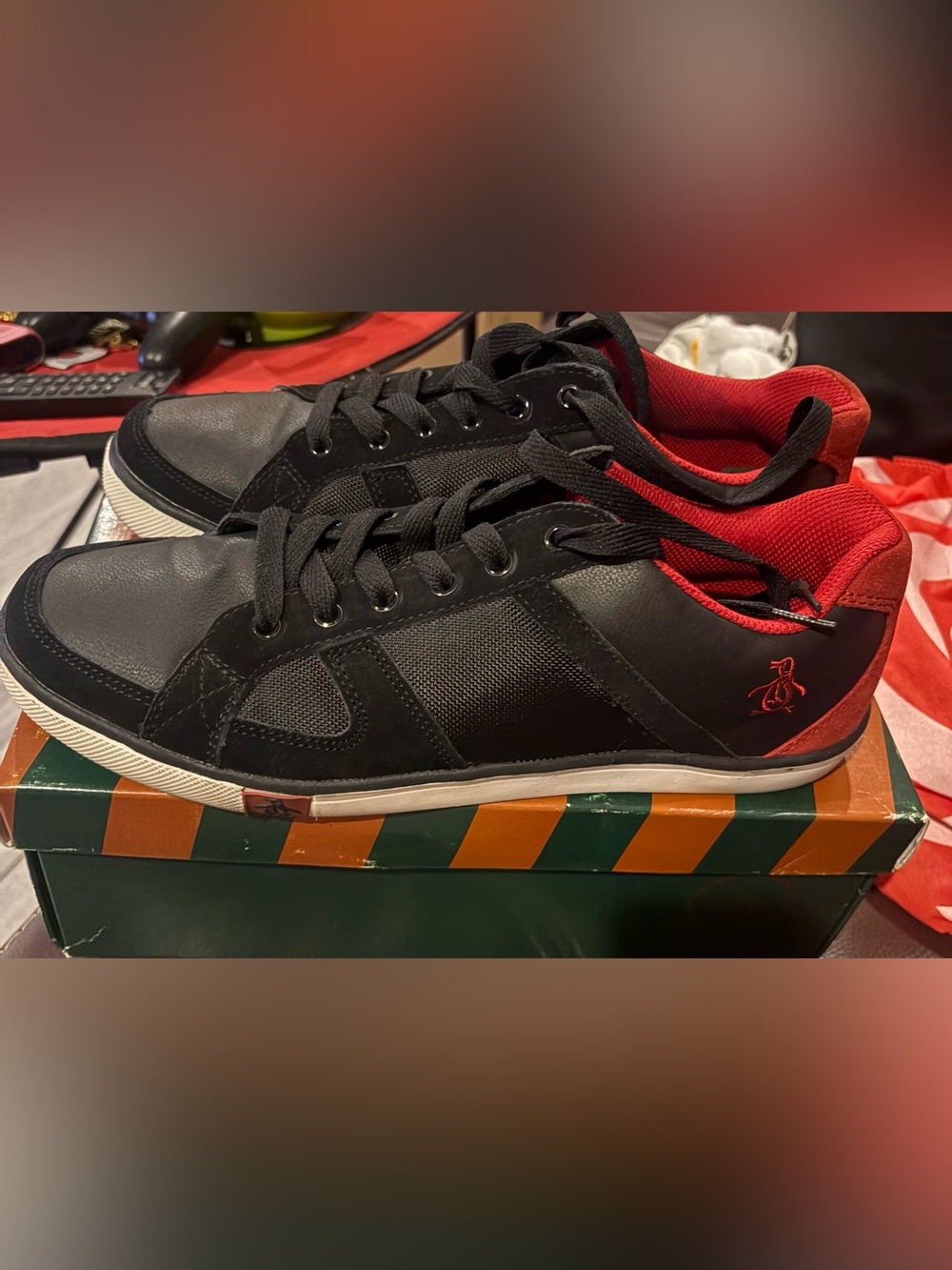 Original Penguin Black and Red Men's Low-Top Athletic Sneakers